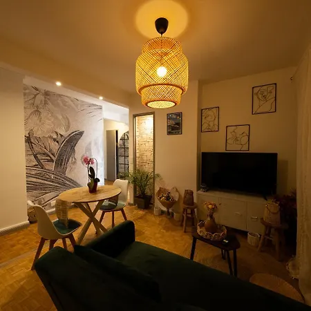 Апартаменты Lumineux Avec Grande Terrasse Et Parking Au Coeur De La