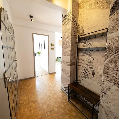 Lumineux Avec Grande Terrasse Et Parking Au Coeur De La Apartman