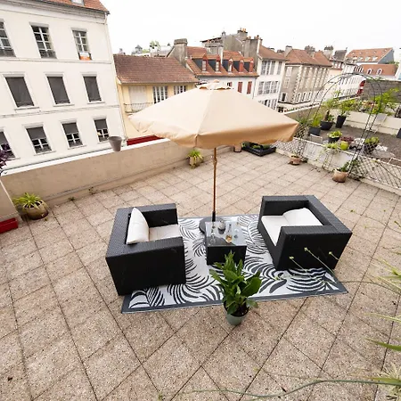 Lumineux Avec Grande Terrasse Et Parking Au Coeur De La Apartman