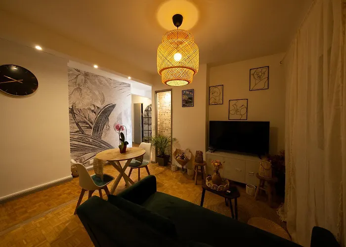 Апартаменты Lumineux Avec Grande Terrasse Et Parking Au Coeur De La